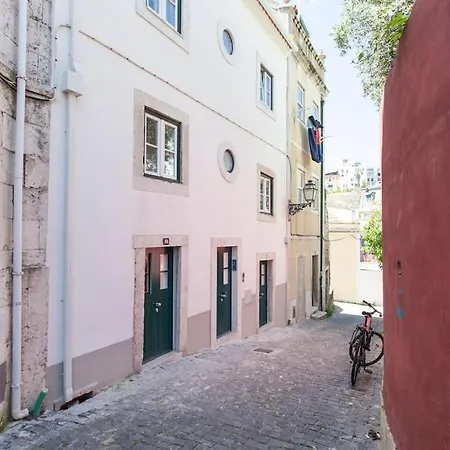 Sao Vicente Iv - Eco-flat With French Balcony & View Apartmán *
