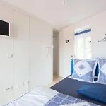 Sao Vicente Iv - Eco-flat With French Balcony & View Appartamento Lisbona