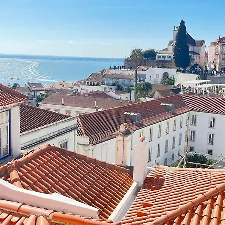 Sao Vicente Iv - Eco-flat With French Balcony & View 리스본